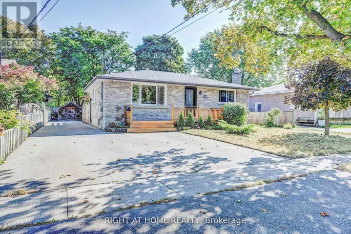 137 COUNTRY CLUB DRIVE, Guelph (Victoria North), Ontario N1E3K8