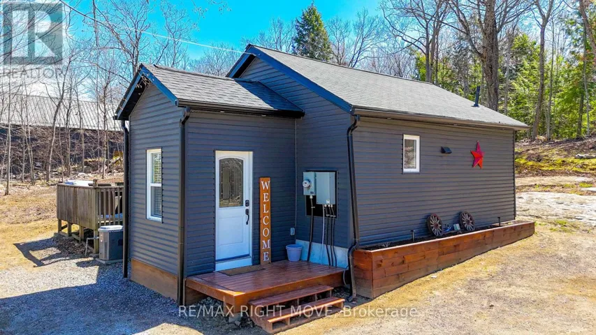 203 MUSQUASH ROAD, Gravenhurst (Muskoka (S)), Ontario P1P1V2