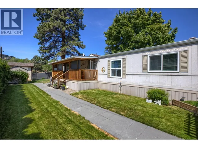 1999 97 S Highway Unit# 285, West Kelowna, British Columbia V1Z1B2