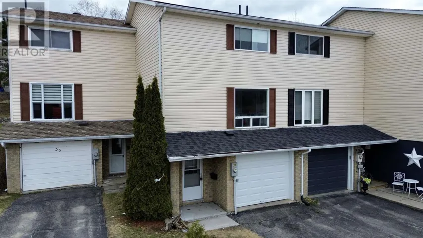 31 Forest PL, Elliot Lake, Ontario P5A3C5