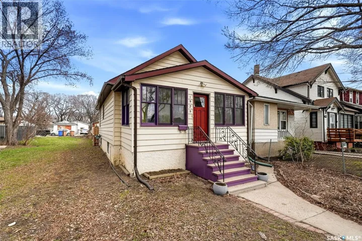 1929 TORONTO STREET, Regina, Saskatchewan S4P1M9