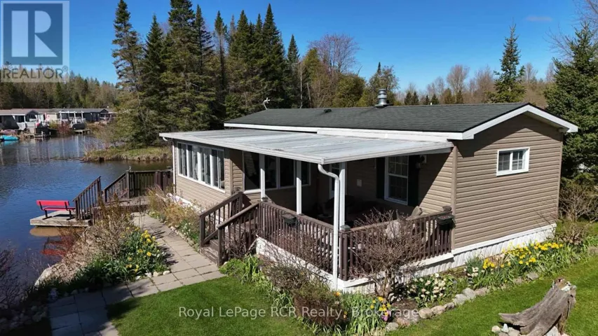 61 LAKESIDE STREET, Wellington North, Ontario N0G2L0