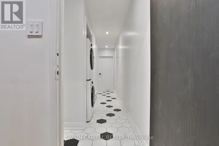 1 - 612 GERRARD STREET E, Toronto (North Riverdale), Ontario M4M1Y3