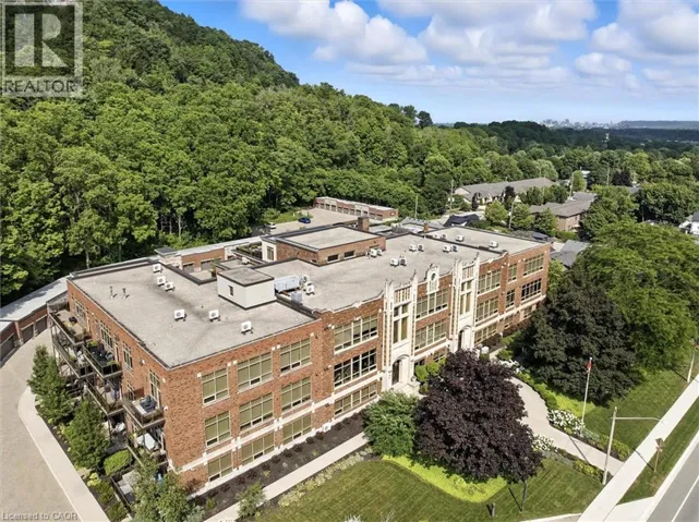 397 KING Street W Unit# 306, Dundas, Ontario L9H1W9