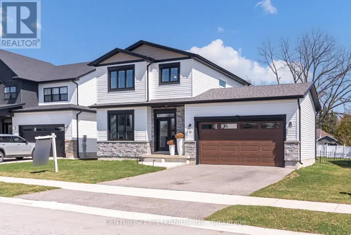 17 HELEN COURT, Central Elgin (Belmont), Ontario N0L1B0