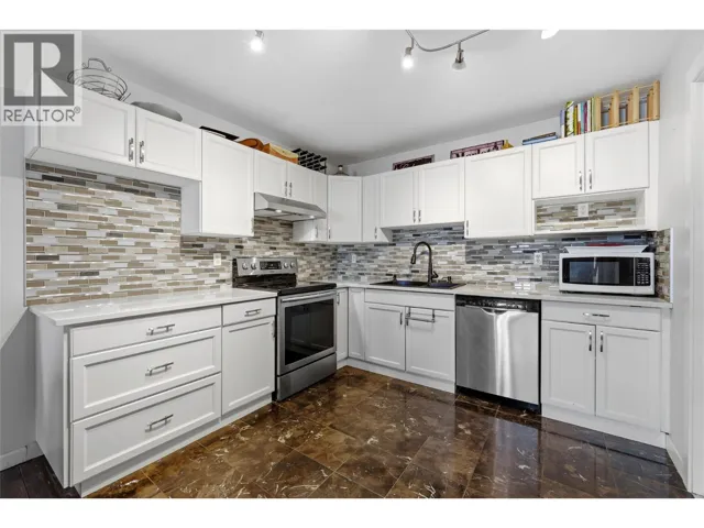3155 De Montreuil Court Unit# 405, Kelowna, British Columbia V1W3W1