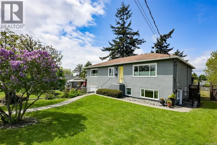 3746 Seaton St, Saanich, British Columbia V8X3W4
