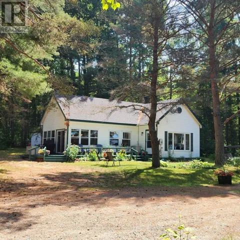 1060 SEABREEZE # 6 ROAD, Lake of Bays (Franklin), Ontario P0A1H0