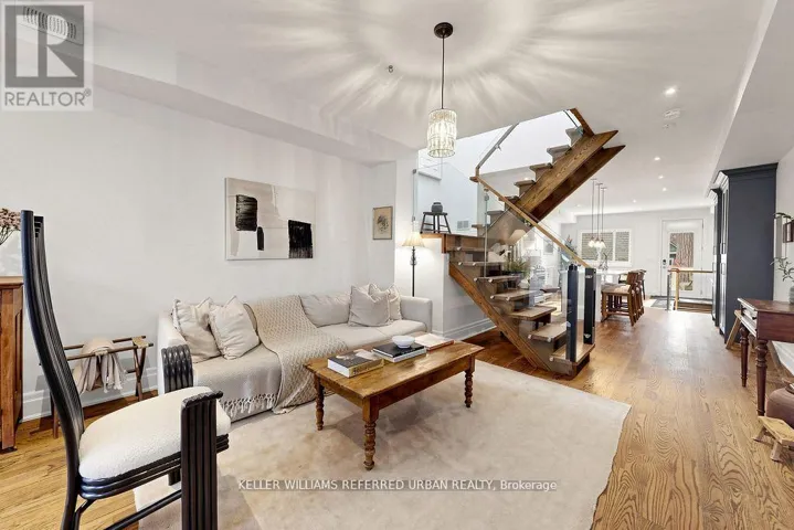150 RHODES AVENUE, Toronto (Greenwood-Coxwell), Ontario M4L3A1