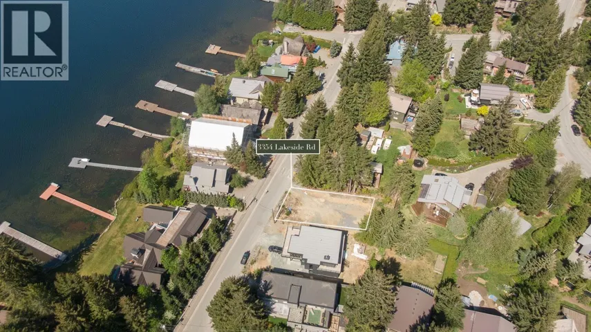 3354 LAKESIDE ROAD, Whistler, British Columbia V8E0B8