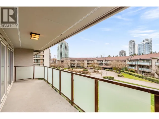 324 4373 HALIFAX STREET, Burnaby, British Columbia V5C5Z2