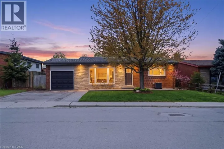 114 LUSCOMBE Street, Hamilton, Ontario L9A2K1