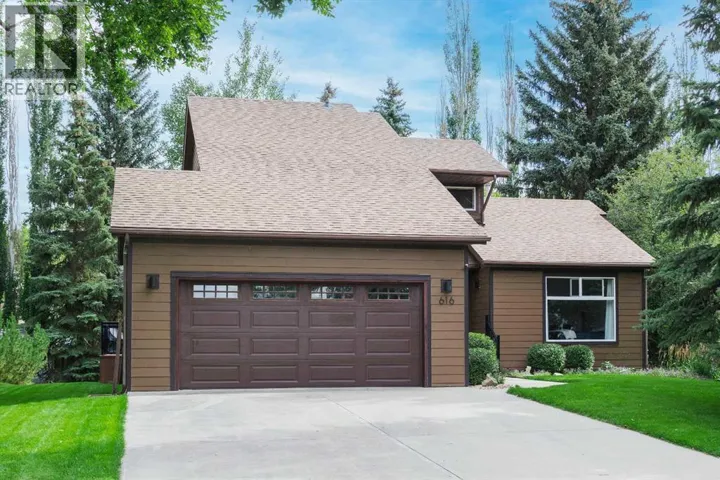 616 Memorial Avenue, Vulcan, Alberta T0L2B0