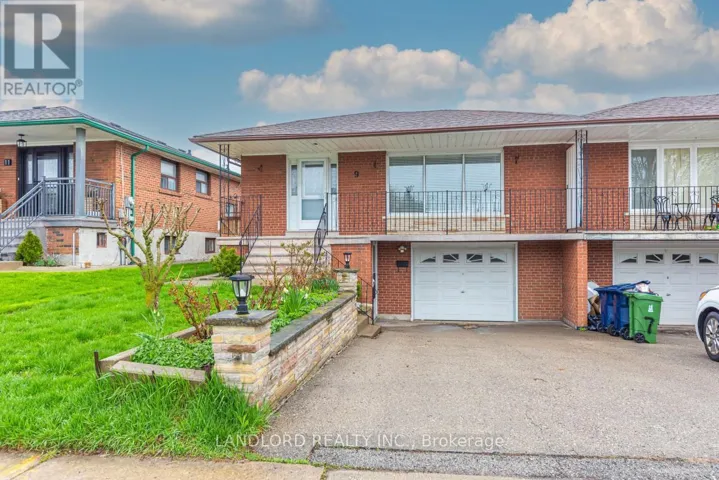9 CLIPPER ROAD, Toronto (Pleasant View), Ontario M2J4C8