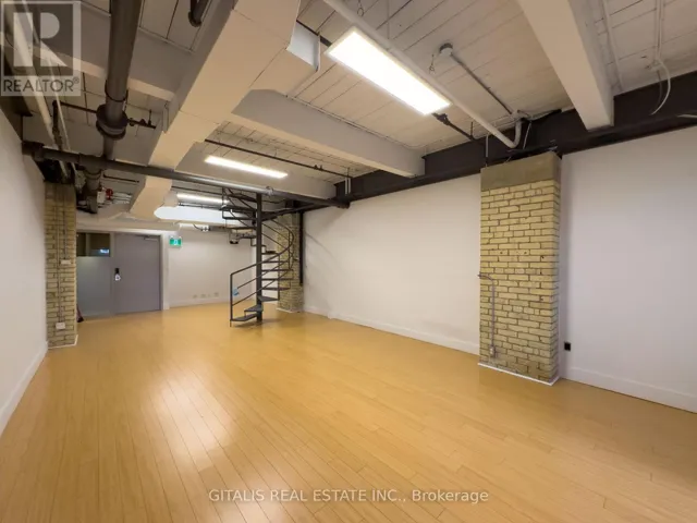 4A - 219 DUFFERIN STREET, Toronto (South Parkdale), Ontario M6K1Y9