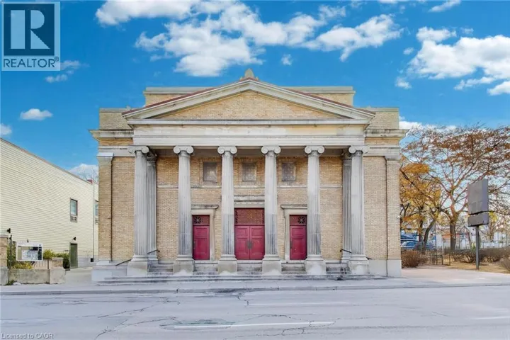 200 MAIN Street E, Hamilton, Ontario L8N1H3
