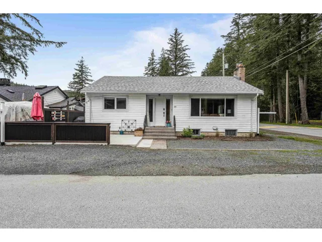 404 BIRCH STREET, Cultus Lake North, Cultus Lake, British Columbia V2R4Z3