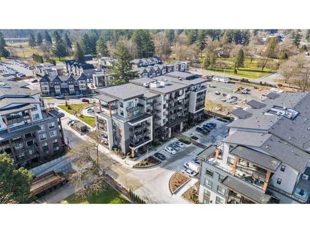 112 45505 CAMPUS DRIVE, Garrison Crossing, Chilliwack, British Columbia V2R6L2