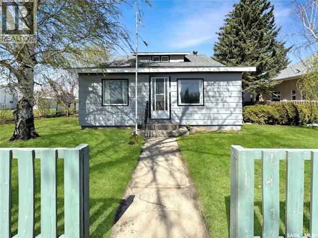 405 Railway AVENUE, Cut Knife, Saskatchewan S0M0N0