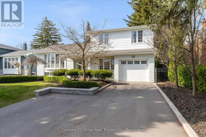 194 SOLINGATE DRIVE, Oakville (BR Bronte), Ontario L6L3T1