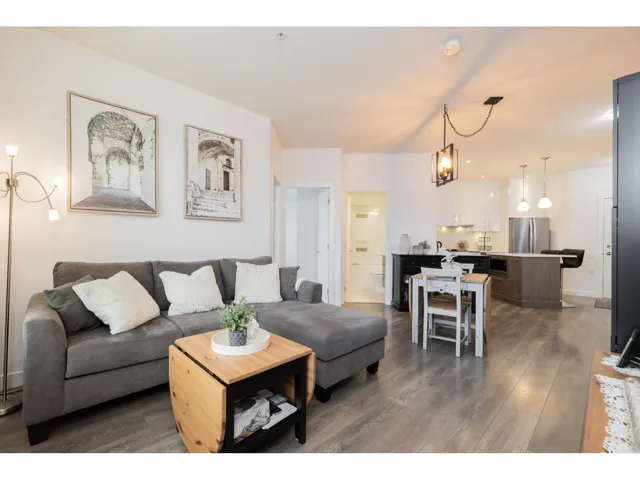 418 20829 77A AVENUE, Langley, British Columbia V2Y0Y5