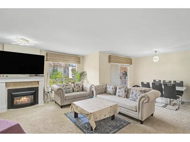 315 9299 121 STREET, Surrey, British Columbia V3V7X8