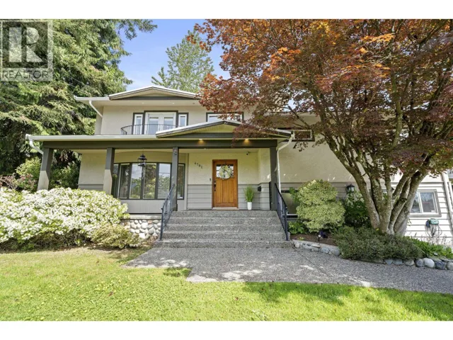 4792 CEDARCREST AVENUE, North Vancouver, British Columbia V7R3R3