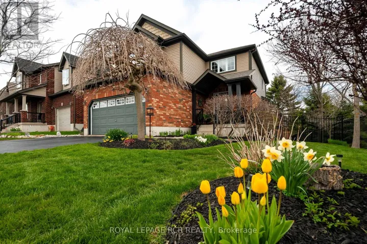 11 SANDRINGHAM CIRCLE, Orangeville, Ontario L9W0A6