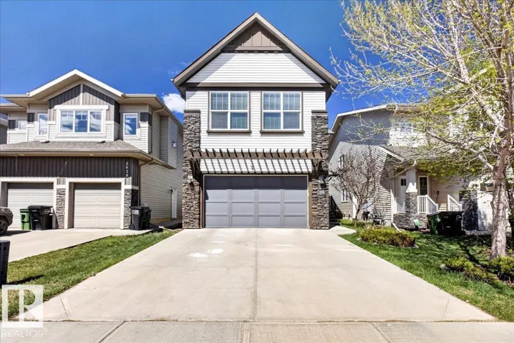 3936 CLAXTON LO SW, Edmonton, Alberta T6W1Y6