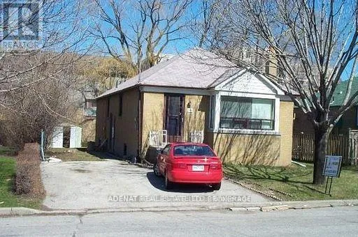 BACH - 146 FAIRHOLME AVENUE, Toronto (Englemount-Lawrence), Ontario M6B2X2