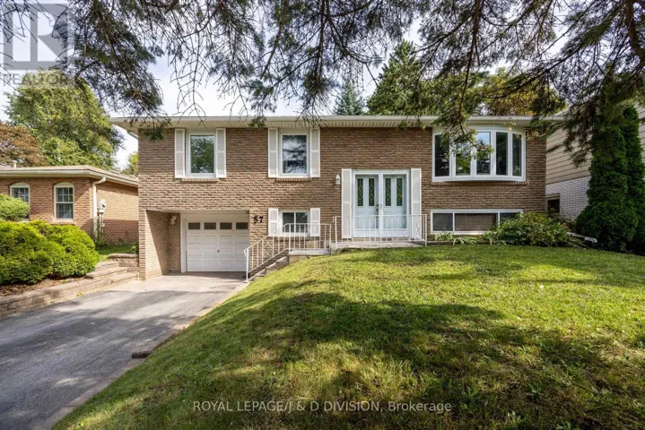 57 ALEXANDER ROAD, Newmarket (Gorham-College Manor), Ontario L3Y3J3