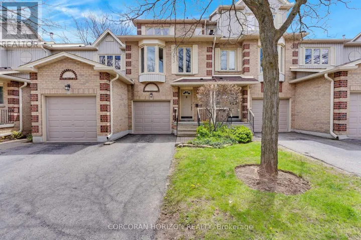 74 - 302 COLLEGE AVENUE W, Guelph (Dovercliffe Park/Old University), Ontario N1G4T6