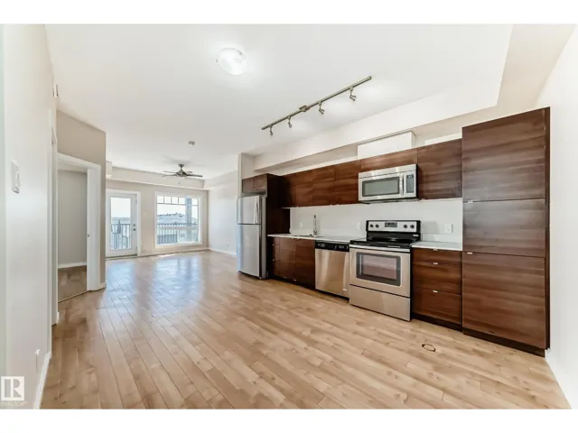#413 9519 160 AV NW, Edmonton, Alberta T5Z0N1