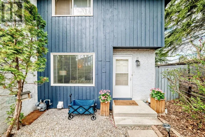 11, 800 Bowcroft Place, Cochrane, Alberta T4C1B9