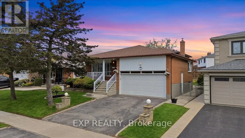 419 MICHELLE ROW W, Mississauga (Mississauga Valleys), Ontario L5A3H2
