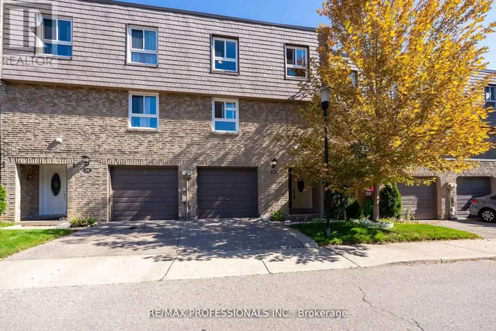 65 - 405 HYACINTHE BOULEVARD, Mississauga (Mississauga Valleys), Ontario L5A3N1
