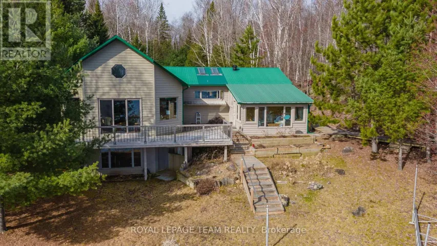 36 WHITES ROAD, South Algonquin, Ontario K0J1B0