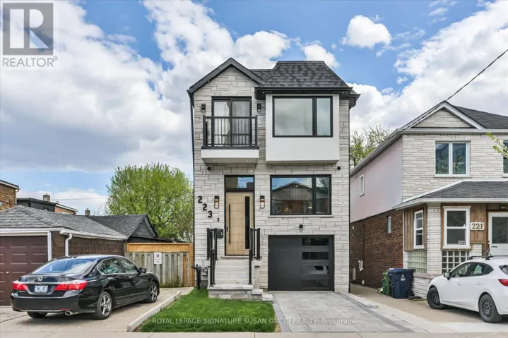 223 QUEENSDALE AVENUE, Toronto (Danforth Village-East York), Ontario M4C2B1