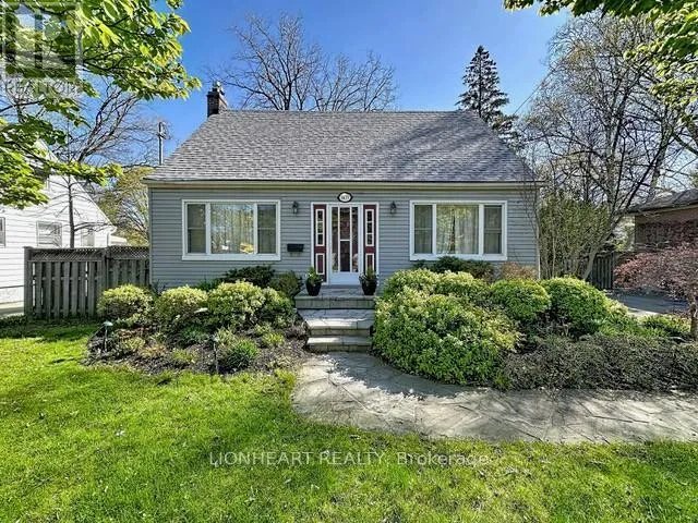 1475 GARNET AVENUE, Mississauga (Mineola), Ontario L5G4C5