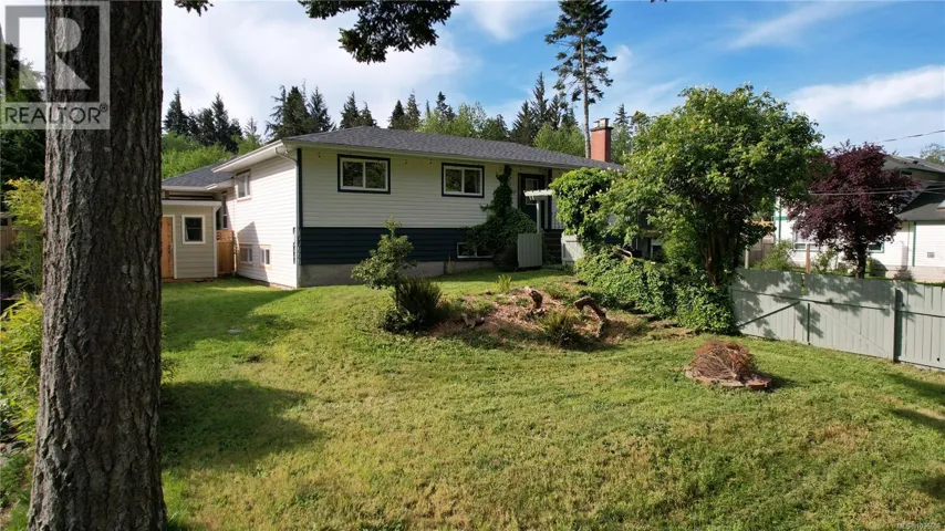 7147 Wright Rd, Sooke, British Columbia V9Z0S5