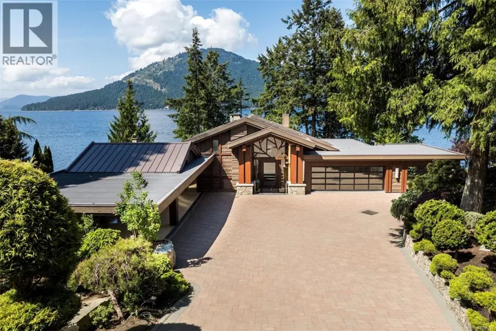 960 Lands End End, North Saanich, British Columbia V8L5L3