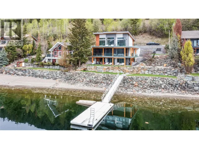 8200 Squilax Anglemont Road Unit# 6, Anglemont, British Columbia V0E1M8
