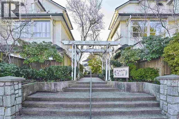 28 4311 SOPHIA STREET, Vancouver, British Columbia V5V3V6