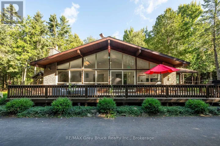 66 HARPUR DRIVE, Northern Bruce Peninsula, Ontario N0H2R0