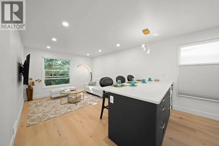 1620 MCLEAN DRIVE, Vancouver, British Columbia V5L3P3