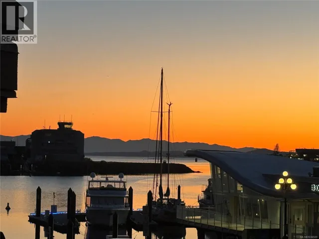 123 75 Songhees Rd, Victoria, British Columbia V9A7M5
