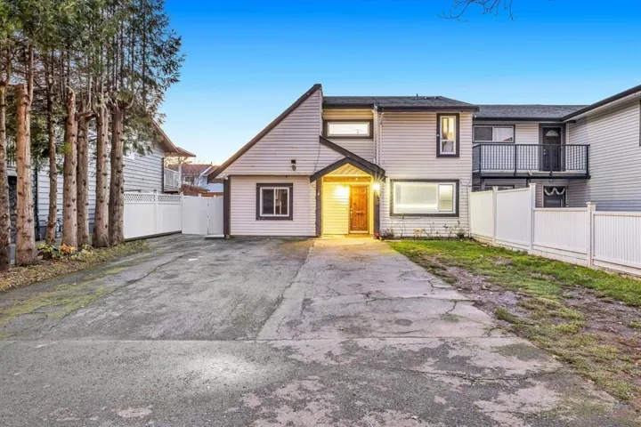 7295 130A STREET, Surrey, British Columbia V3W6E9