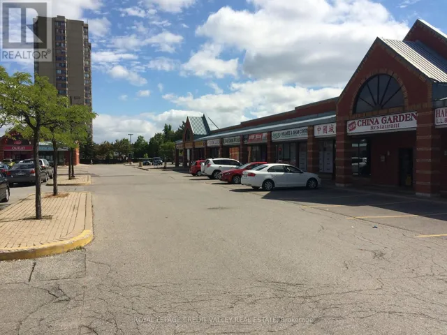 B02-B03 - 200 COUNTY COURT BOULEVARD, Brampton (Fletcher's Creek South), Ontario L6W4K7