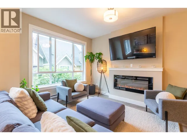 104 1405 DAYTON STREET, Coquitlam, British Columbia V3E0L4