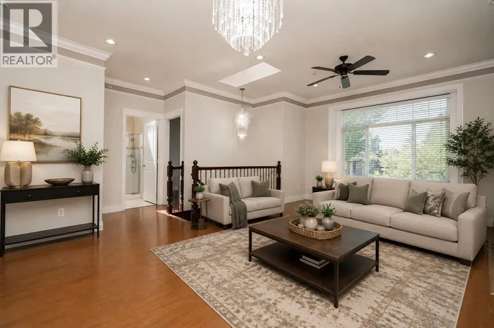 7202 ROSS STREET, Vancouver, British Columbia V5X4B6